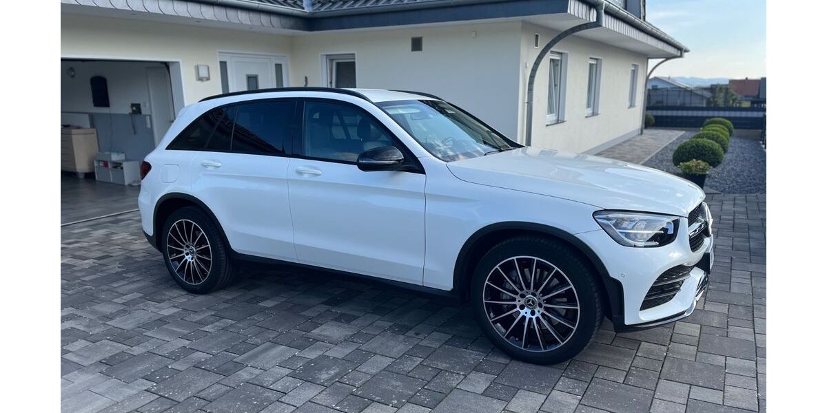 Mercedes-Benz GLC 200 57.000 km 35.200 &euro; Preußisch Oldendorf 32361