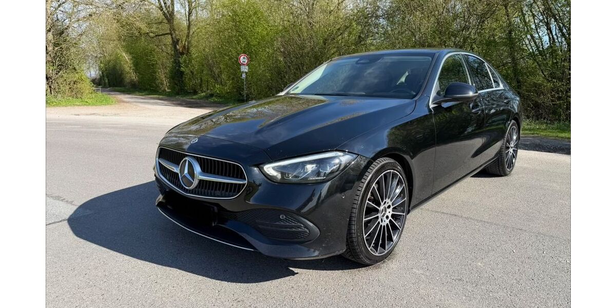 Mercedes-Benz C 220 222.452 km 25.700 &euro; Rinteln 31737