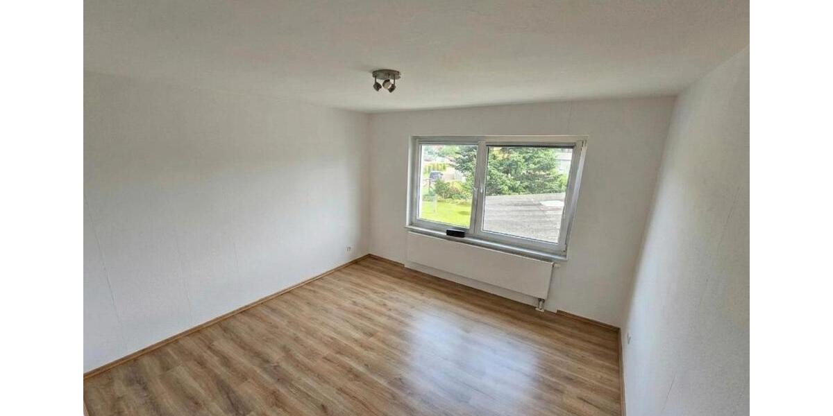 Etagenwohnung Uchte - 7 Zimmer, 170 m&sup2;, 980&euro; | Angebot:25560772