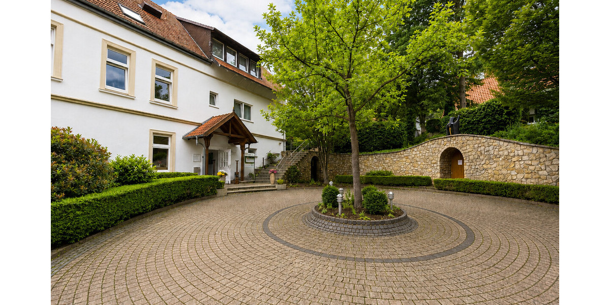 Etabliertes Hotel- & Gastro-Anwesen am Wiehengebirge umfassend modernisiert - Gewerbeobjekt Bad Oeynhausen Dehme | Angebot:26846844