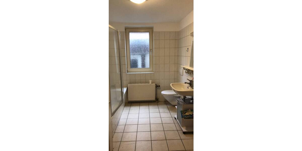 Etagenwohnung Rinteln - 3 Zimmer, 80 m&sup2;, 550&euro; | Angebot:26819744