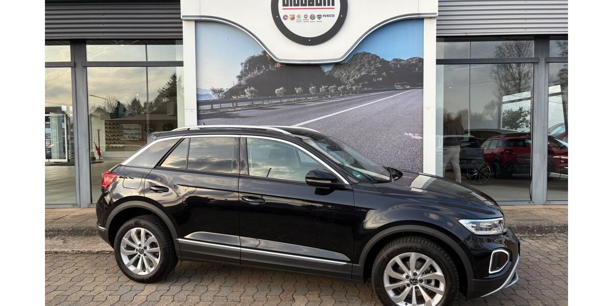 VW T-Roc 6.267 km 38.491 &euro; Bad Oeynhausen 32549
