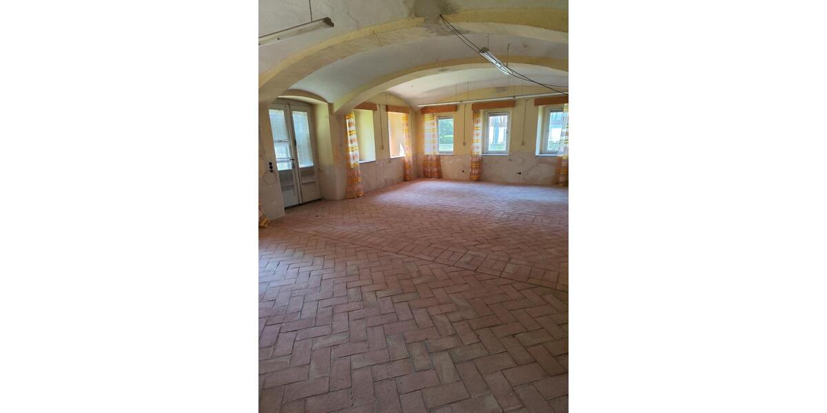 Einfamilienhaus Stadthagen - 10 Zimmer, 150.000&euro; | Angebot:22068058