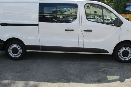 Renault Trafic 64.500 km 17.800 &euro; Vlotho 32602