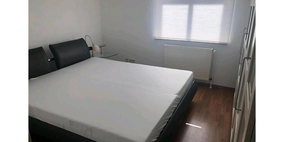 Etagenwohnung Bückeburg - 4 Zimmer, 100 m&sup2;, 1.350&euro; | Angebot:26048281