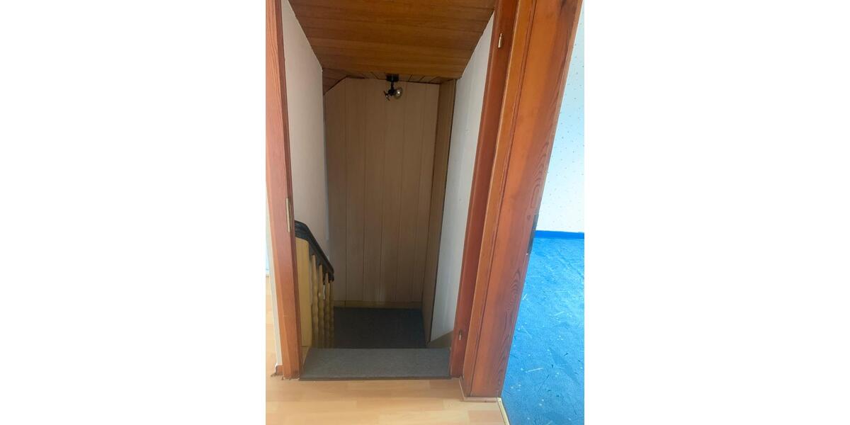 Einfamilienhaus Kalletal - 9 Zimmer, 284 m&sup2;, 140.000&euro; | Angebot:26891929