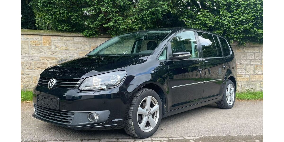 VW Touran 97.200 km 11.400 &euro; Bückeburg 31675