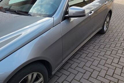 Mercedes-Benz 300 166.500 km 16.800 &euro; Löhne 32584