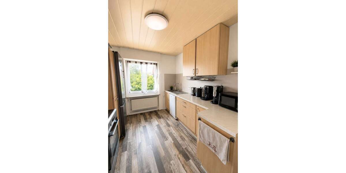 Großzügiges Zweifamilienhaus mit Einliegerwohnung und neuer Heizung - Mehrfamilienhaus, Wohnhaus Hüllhorst | Angebot:27254380