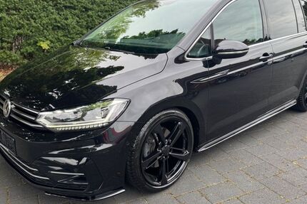 VW Touran 157.500 km 22.000 &euro; Löhne 32584