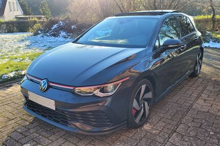 VW Golf 8.000 km 37.800 &euro; Stadthagen 31655