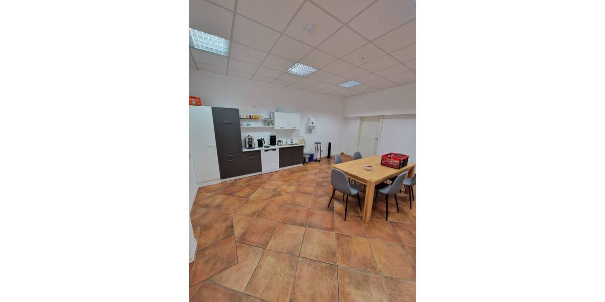 Gewerbeobjekt Lübbecke Nettelstedt - 4 Zimmer, 290 m&sup2;, 2.175&euro; | Angebot:25735991