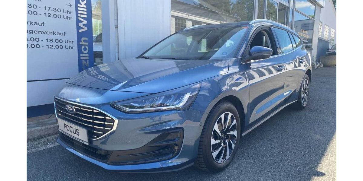 Ford Focus 4.277 km 25.795 &euro; Petershagen 32469