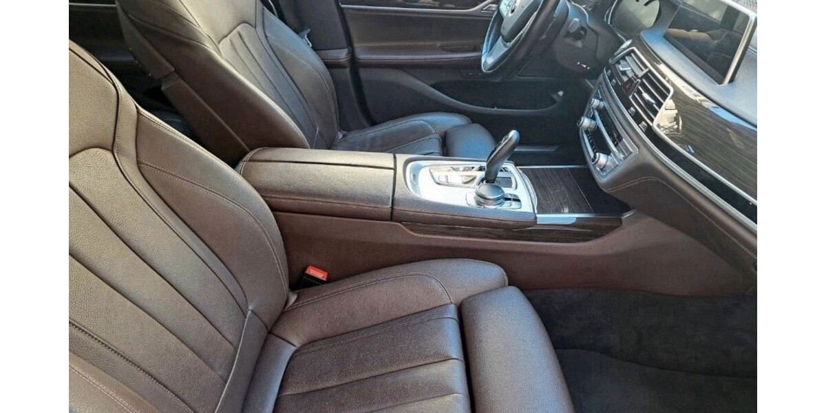 BMW 730 128.000 km 35.600 &euro; Lemgo 32657