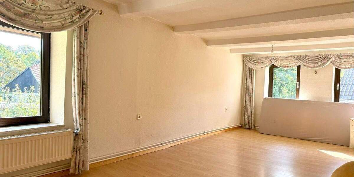 Mehrfamilienhaus, Wohnhaus Kalletal Brosen - 6 Zimmer, 170 m&sup2;, 119.000&euro; | Angebot:25684953