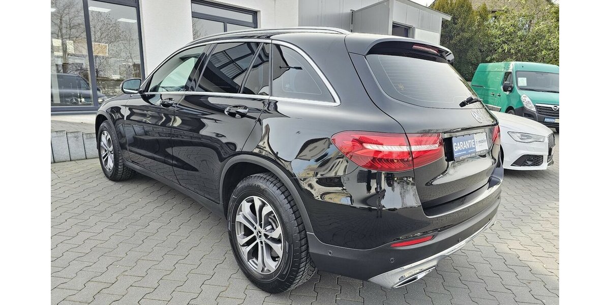 Mercedes-Benz GLC 350 d 4M Exclusive AMG Int. LED AHK RFK PANO 109.247 km 31.790 &euro; Löhne 32584