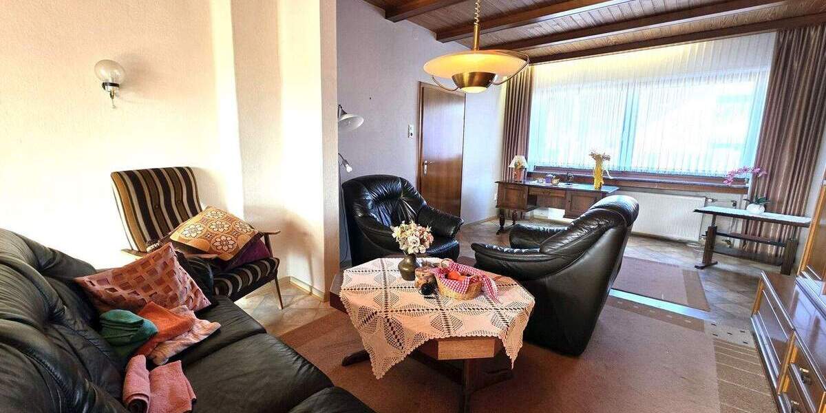 Mehrfamilienhaus, Wohnhaus Bünde Holsen - 6 Zimmer, 190 m&sup2;, 268.000&euro; | Angebot:25770347