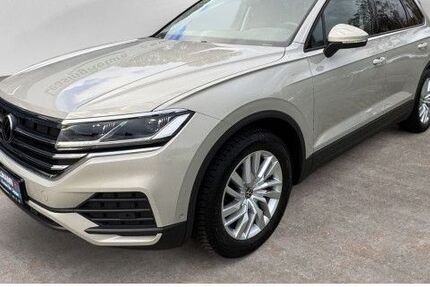 VW Touareg 27.298 km 49.590 &euro; Lemgo 32657