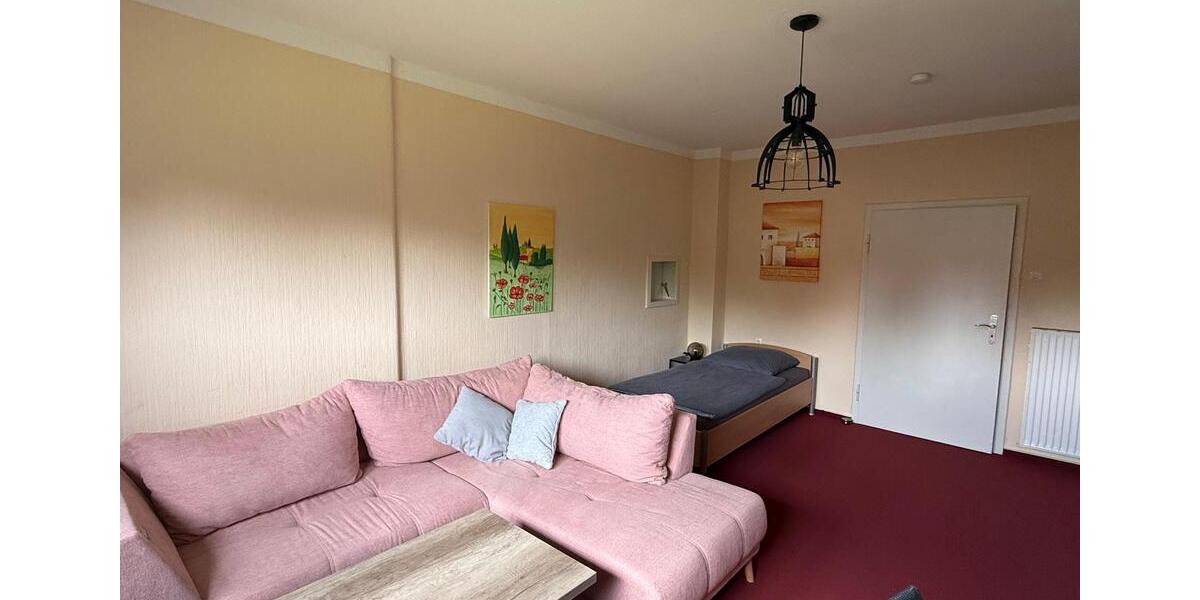 Erdgeschoßwohnung Rinteln - 2 Zimmer, 70 m&sup2;, 360&euro; | Angebot:25711282