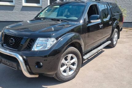 Nissan Navara 185.800 km 10.900 &euro; Lemgo 32657