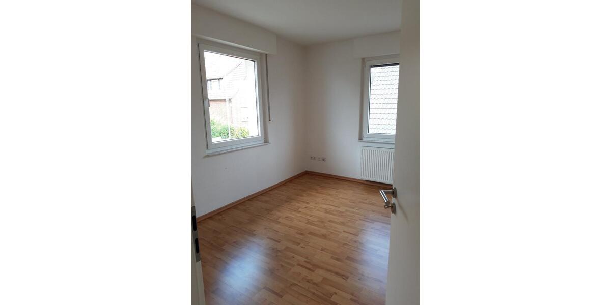 Etagenwohnung Bad Oeynhausen Dehme - 3 Zimmer, 93 m&sup2;, 720&euro; | Angebot:25974611