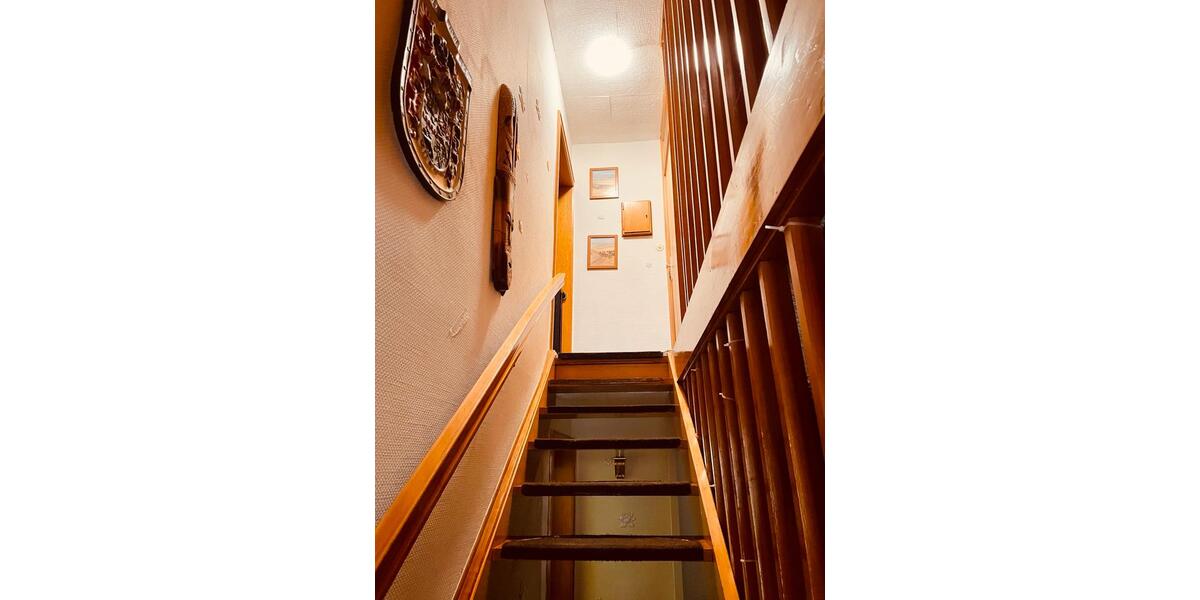 Einfamilienhaus Rinteln - 12 Zimmer, 300 m&sup2;, 300.000&euro; | Angebot:26129461