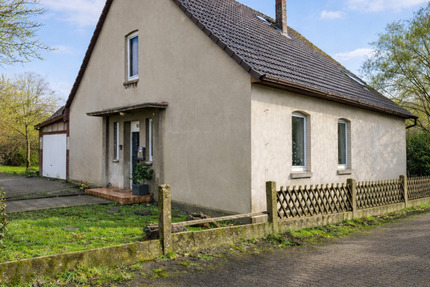 Haus Porta Westfalica Neesen - 5 Zimmer, 160 m&sup2;, 298.000&euro; | Angebot:25687015