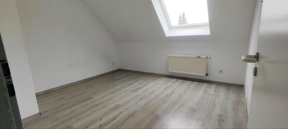 Dachgeschoßwohnung Herford Falkendiek - 4 Zimmer, 71 m&sup2;, 735&euro; | Angebot:26007087