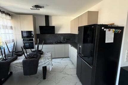 Wohnung Porta Westfalica - 5 Zimmer, 123 m&sup2;, 1.320&euro; | Angebot:25903479