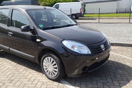 Dacia Sandero 64.111 km 5.550 &euro; Hiddenhausen 32120