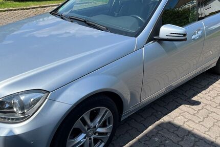 Mercedes-Benz C 250 88.000 km 17.500 &euro; Lemgo 32657