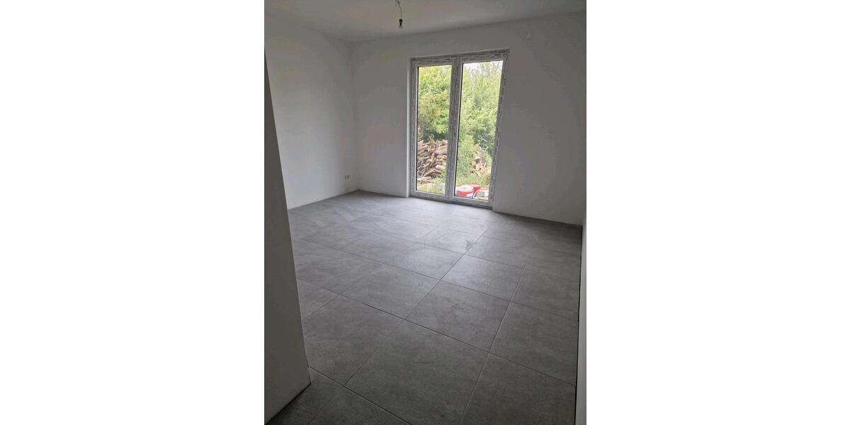 Erdgeschoßwohnung Löhne - 3 Zimmer, 104 m&sup2;, 1.150&euro; | Angebot:25660331