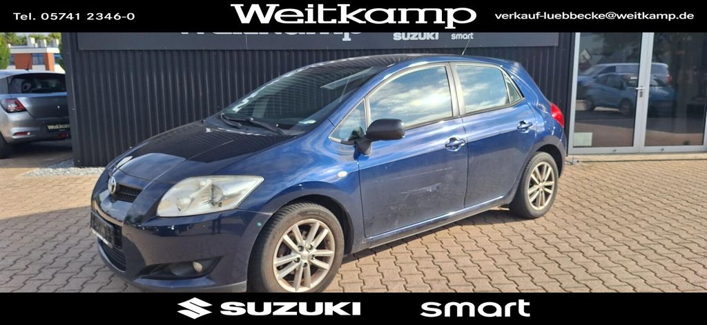 Toyota Auris 136.000 km 2.790 &euro; Lübbecke 32312
