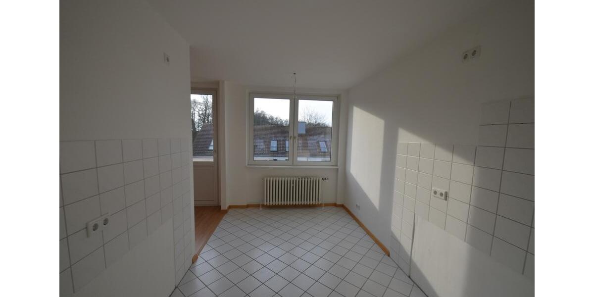 Etagenwohnung Herford Falkendiek - 4 Zimmer, 80 m&sup2;, 597&euro; | Angebot:25381972
