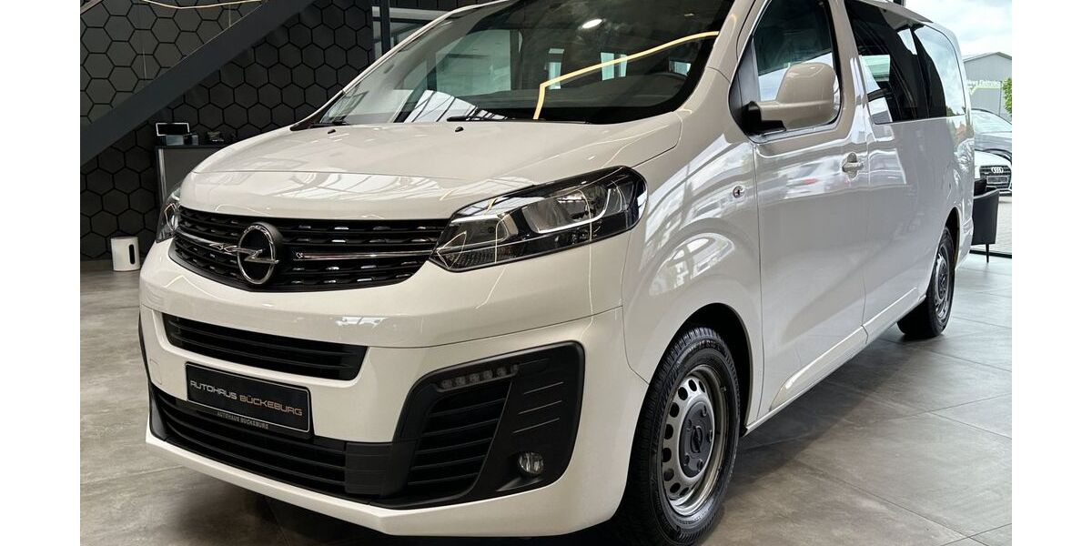 Opel Vivaro 28.500 km 22.900 &euro; Bückeburg 31675