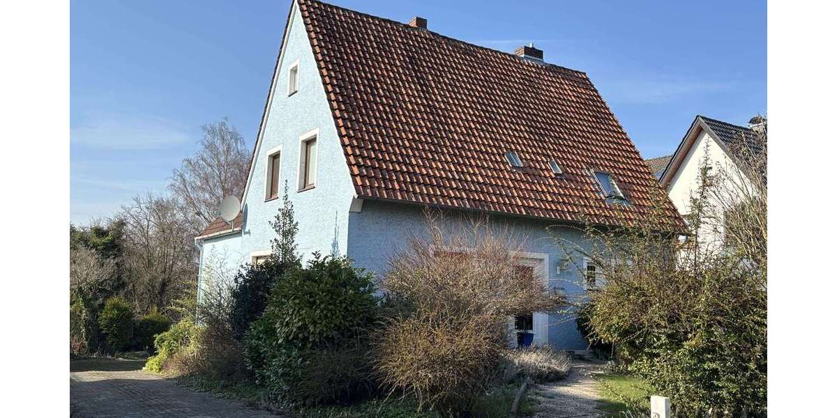 Einfamilienhaus Vlotho - 8 Zimmer, 150 m&sup2;, 198.000&euro; | Angebot:26005675