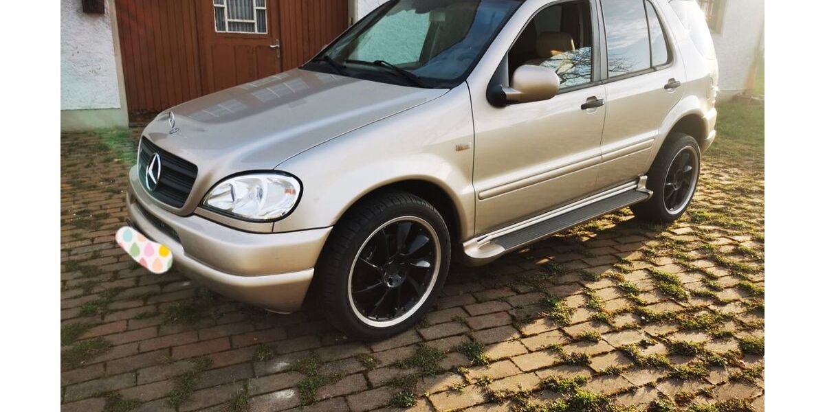 Mercedes-Benz ML 320 238.000 km 3.999 &euro; Bad Oeynhausen 32545