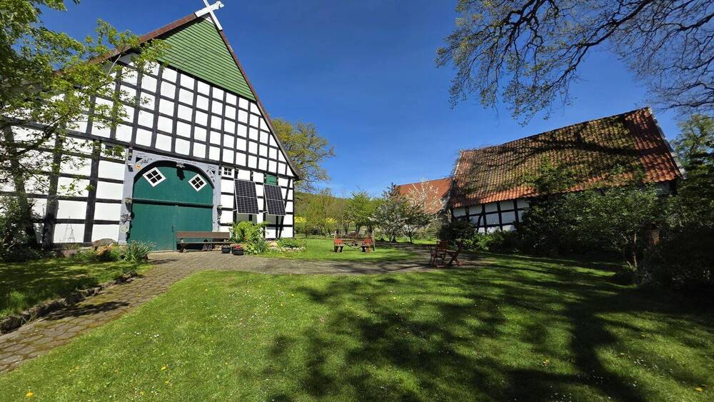 Bauernhaus, Landhaus Hüllhorst / Oberbauerschaft Oberbauerschaft - 4 Zimmer, 350 m&sup2;, 365.000&euro; | Angebot:26694848