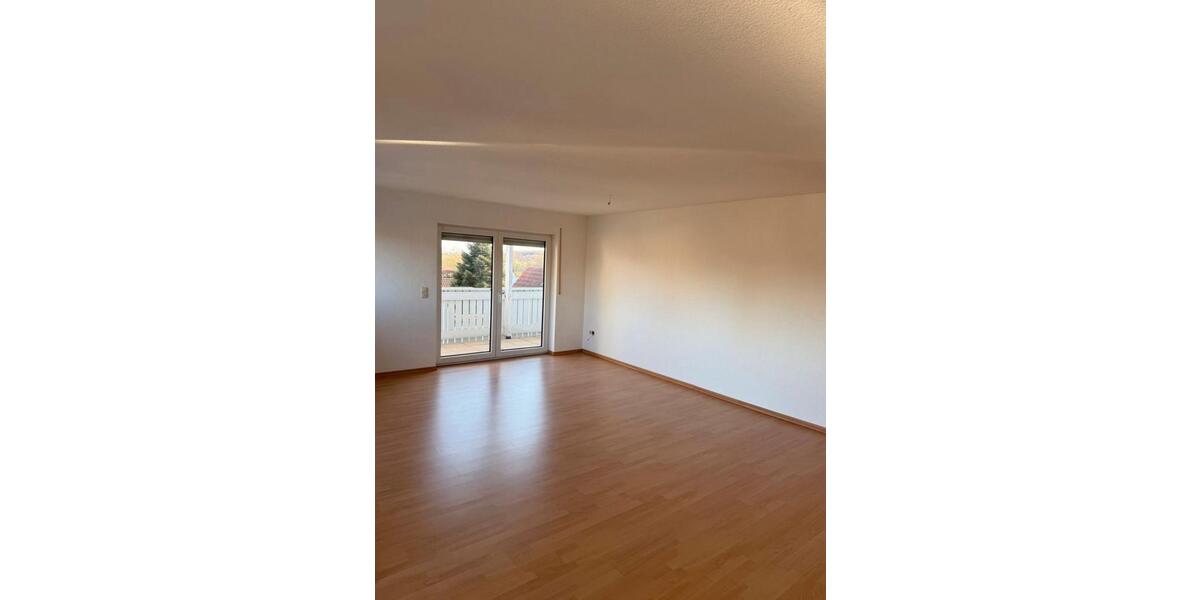 Maisonettenwohnung Hüllhorst - 5 Zimmer, 160 m&sup2;, 1.300&euro; | Angebot:26612283