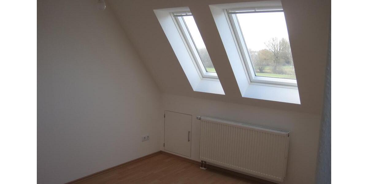 Dachgeschoßwohnung Stadthagen - 3 Zimmer, 44 m&sup2;, 400&euro; | Angebot:26236418