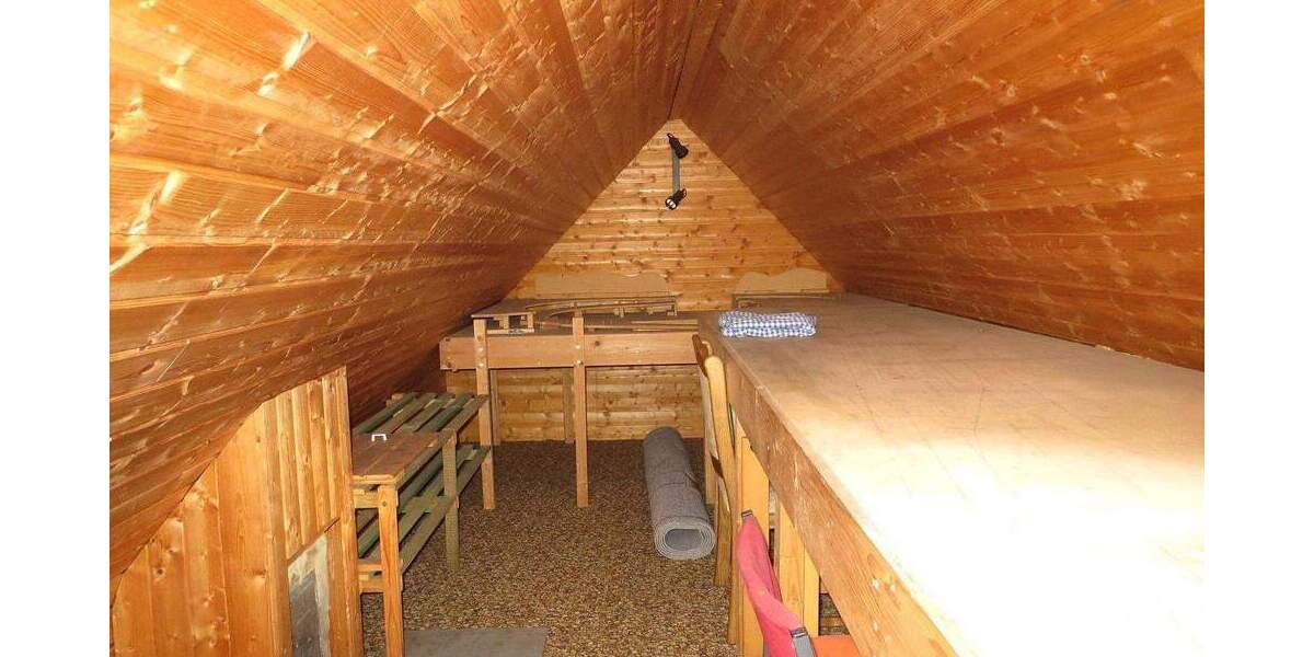 Einfamilienhaus Vlotho - 7 Zimmer, 165 m&sup2;, 175.000&euro; | Angebot:25716921