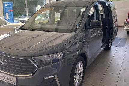 Ford Grand Tourneo 8.845 km 38.895 &euro; Petershagen 32469