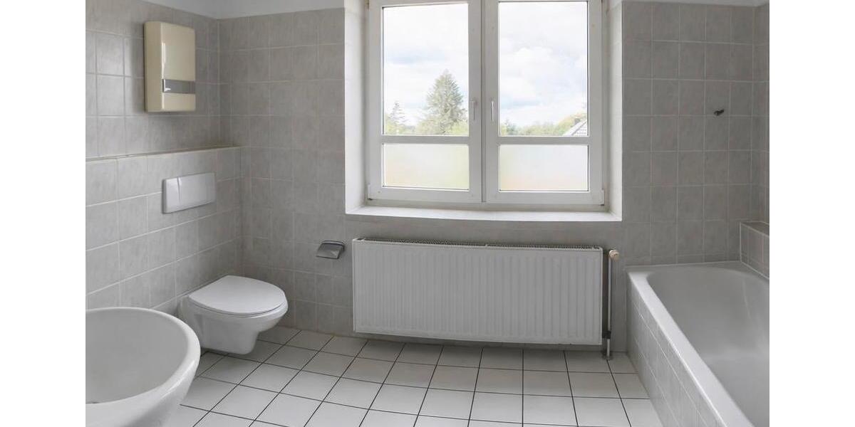 Dachgeschoßwohnung Obernkirchen - 3 Zimmer, 87 m&sup2;, 780&euro; | Angebot:26232216