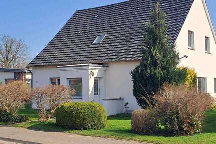 Haus Hille - 6 Zimmer, 217 m&sup2;, 199.000&euro; | Angebot:25796376