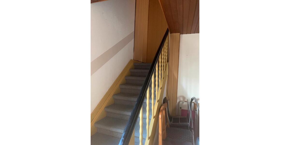 Einfamilienhaus Kalletal - 9 Zimmer, 284 m&sup2;, 140.000&euro; | Angebot:25922923