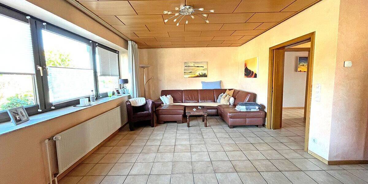 Mehrfamilienhaus, Wohnhaus Enger Besenkamp - 7 Zimmer, 250 m&sup2;, 650.000&euro; | Angebot:25697453