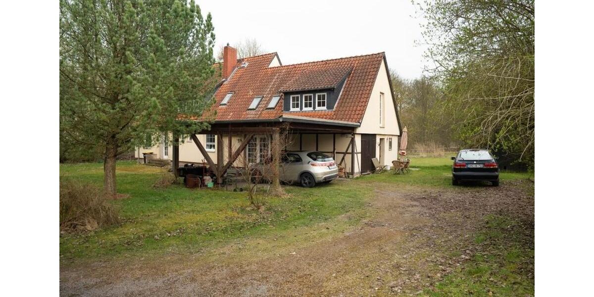 Einfamilienhaus Rinteln - 7 Zimmer, 230 m&sup2;, 690.000&euro; | Angebot:26098875
