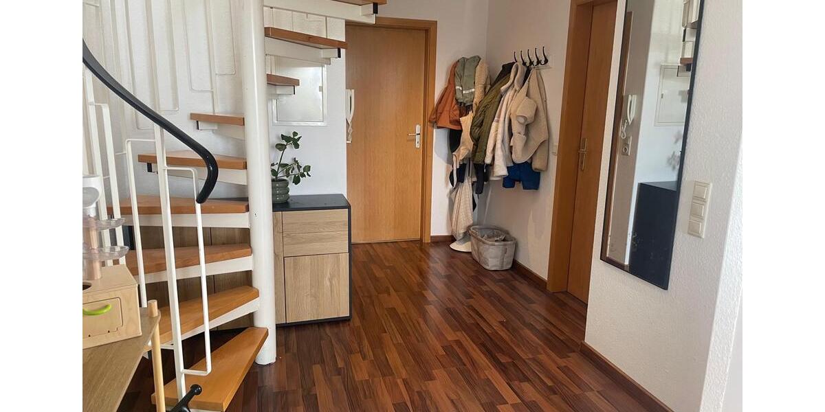 Dachgeschoßwohnung Lemgo - 3 Zimmer, 70 m&sup2;, 560&euro; | Angebot:25892914