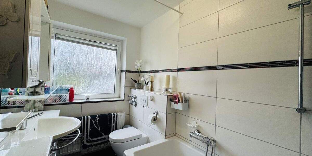 Etagenwohnung Herford Innenstadt - 3 Zimmer, 70 m&sup2;, 167.000&euro; | Angebot:25686591