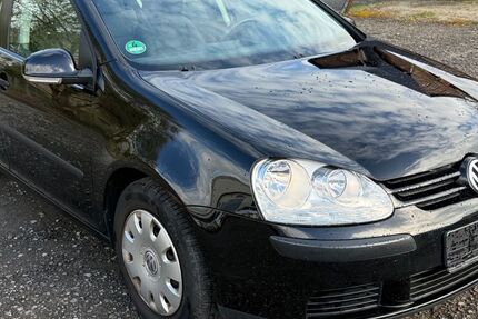 VW Golf 107.060 km 3.700 &euro; Herford 32049